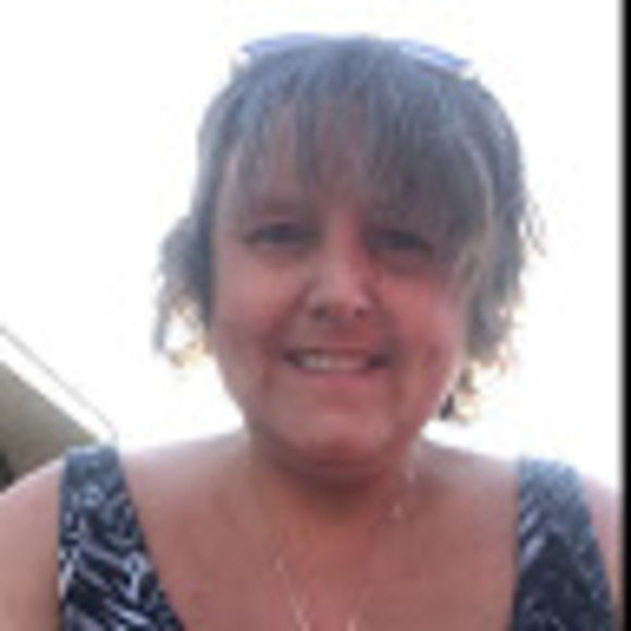 Meet your Posher, Lisa - Picture 1 of 1